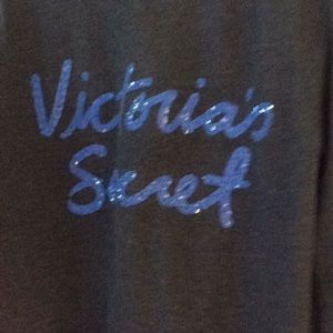 Hooded zip sweatshirt